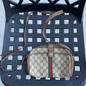 Vintage Gucci Crossbody Bag (Great Price, Not So Great Condition)
